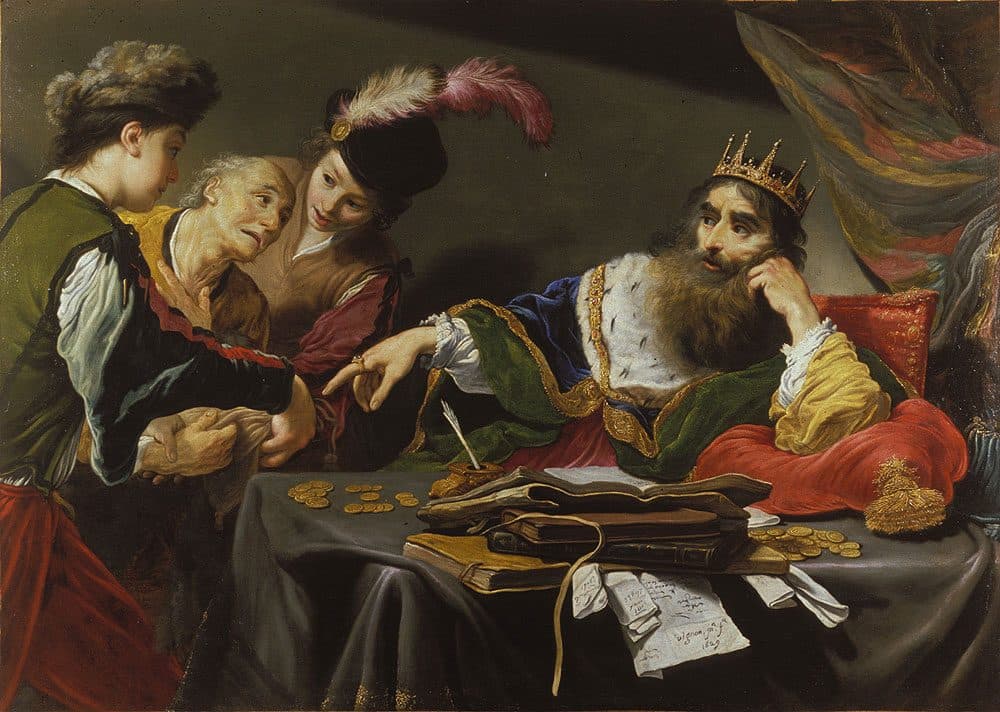 A painting of a crowned and bearded king in an ermine robe leaning on a red cushion at a table of gold coins and account books, pointing toward an old man held by two young men at the left.